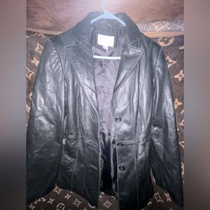 Worthington lambskin black leather coat size medium